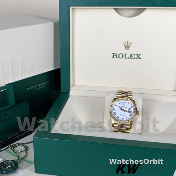 Replica Rolex Day-Date 36mm unisex-128238 Geribbelde lunette-Witte Romeinse wijzerplaat Wit