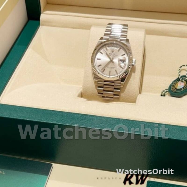 Replica Rolex Day-Date 36mm Unisex-128239 0005-Wit Gold-Zilver Index Dial Zilver