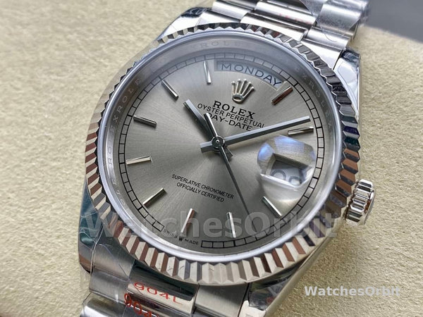Replica Rolex Day-Date 36mm Unisex-128239 0005-Wit Gold-Zilver Index Dial Zilver
