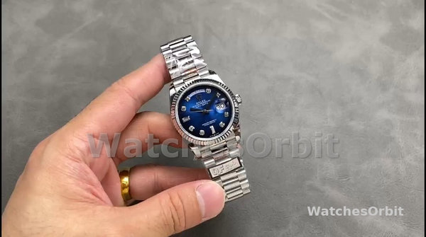 Replica Rolex Day-Date 36mm Unisex-128239-Blue Ombre Diamond Dial Blauw