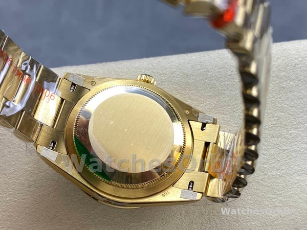 Replica Rolex Day-Date 36mm Unisex-128348RBR-Green Ombre Diamond Dial-Geel Gold Green Ombre