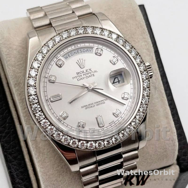 Replique Hommes - Rolex Day-Date-218349, 41mm, cadran argenté avec diamants, Hommes Argenté