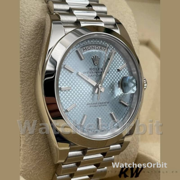 Replica Heren Rolex Day-Date-228206, 40mm, Platina, Wijzerplaat met ijsblauw motief