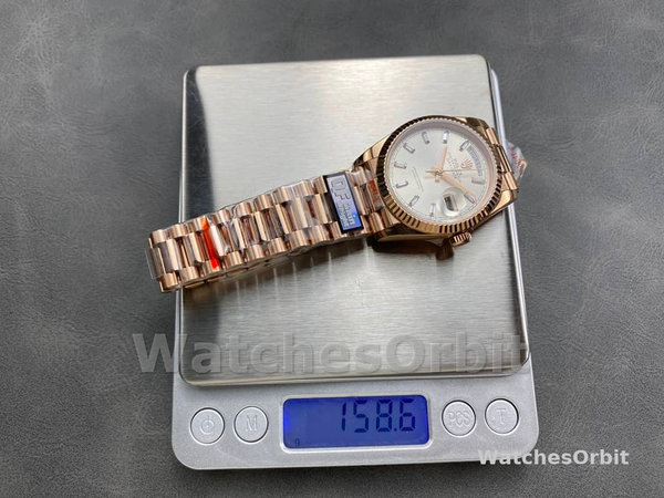 Replica Heren Rolex Day-Date-228235, 40mm, Sundust Index wijzerplaat, geribbelde lunette, Heren Sundust