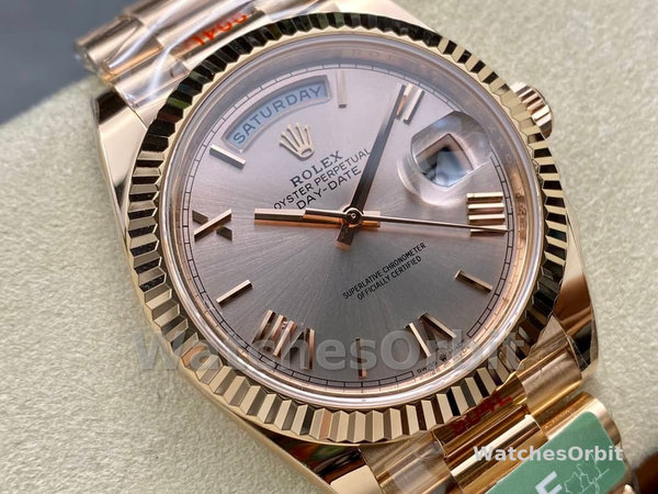 Replica Heren Rolex Day-Date-228235, 40mm, Sundust, Romeinse cijfer wijzerplaat, geribbelde ring, Heren Sundust