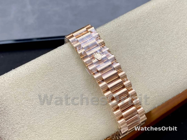 Replica Heren Rolex Day-Date-228235, 40mm, Sundust, Romeinse cijfer wijzerplaat, geribbelde ring, Heren Sundust