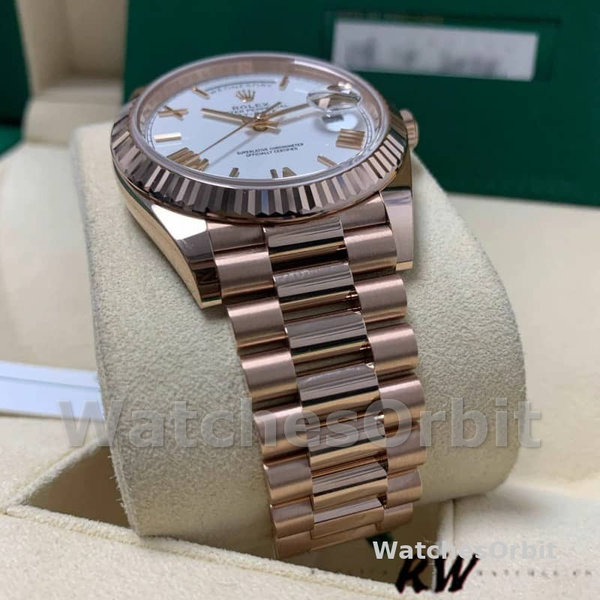 Replica Heren Rolex Day-Date-228235, 40mm, Witte Romeinse Cijfer Wijzerplaat, Geribbelde Ring, Heren Wit