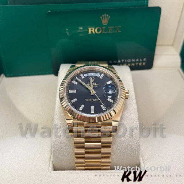 Replica Heren Rolex Day-Date-228238, 40mm, zwarte diamanten wijzerplaat, geribbelde lunette, heren zwart