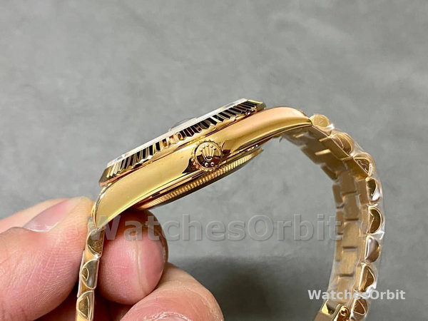 Replica Heren Rolex Day-Date-228238, 40mm, zwarte diamanten wijzerplaat, geribbelde lunette, heren zwart
