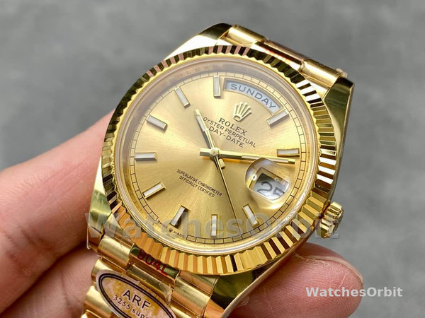 Replica Heren Rolex Day-Date-228238, 40mm, Champagne Diamond Dial, Fluted Bezel, Heren Champagne