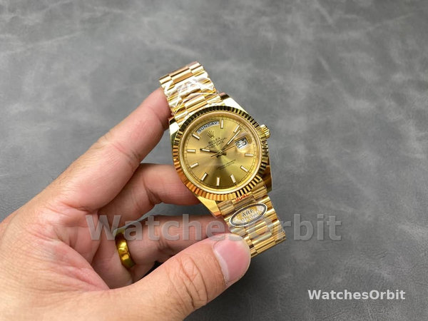 Replica Heren Rolex Day-Date-228238, 40mm, Champagne Diamond Dial, Fluted Bezel, Heren Champagne