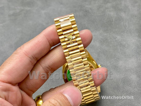 Replica Heren Rolex Day-Date-228238, 40mm, Champagne Diamond Dial, Fluted Bezel, Heren Champagne