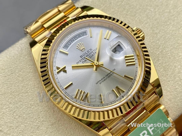 Replica Heren Rolex Day-Date-228238, 40mm, zilver Romeinse wijzerplaat, geribbelde lunette