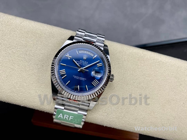 Replica Heren Rolex Day-Date-228239, 40mm, Blauwe Romeinse Wijzerplaat, Geribbelde Ring