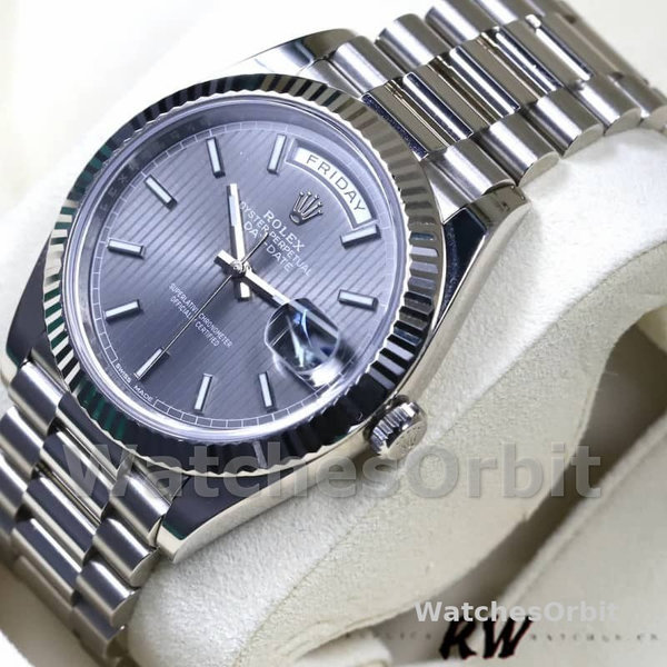 Replique Hommes Rolex Day-Date-228239, 40mm, cadran gris rhodium foncé, lunette cannelée, Gris Hommes