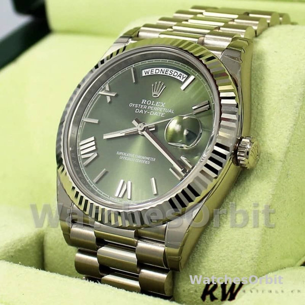Replica Heren Rolex Day-Date-228239, 40 mm, groene Romeinse wijzerplaat, geribbelde lunette