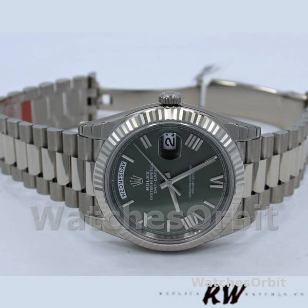 Replica Heren Rolex Day-Date-228239, 40 mm, groene Romeinse wijzerplaat, geribbelde lunette