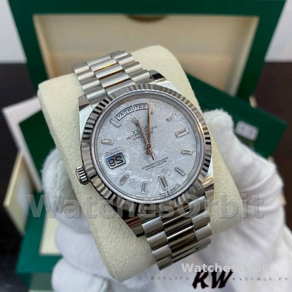 Replica Heren Rolex Day-Date-228239, 40mm, Meteorietgrijze wijzerplaat, geribbelde lunette