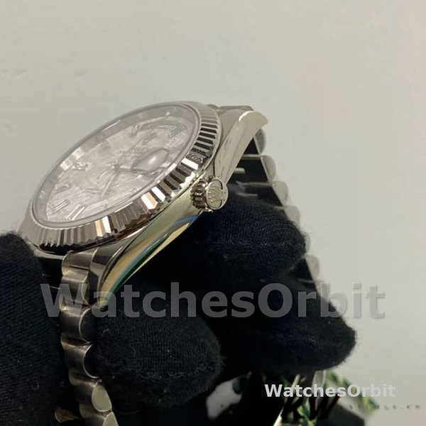 Replica Heren Rolex Day-Date-228239, 40mm, Meteorietgrijze wijzerplaat, geribbelde lunette