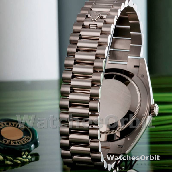 Replica Heren Rolex Day-Date-228239, 40mm, Zilveren Baguette Diamanten Wijzerplaat, Geribbelde Ring