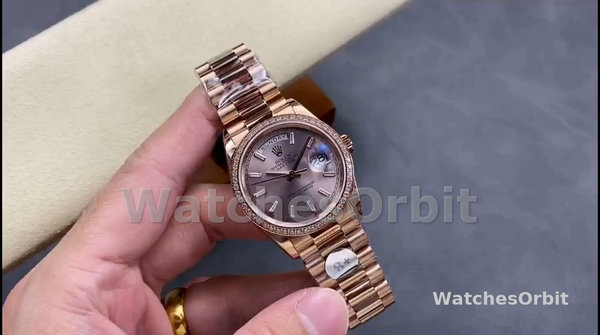 Replica Heren Rolex Day-Date-228345RBR 0007, 40mm, Sundust Diamanten wijzerplaat, Diamanten lunette