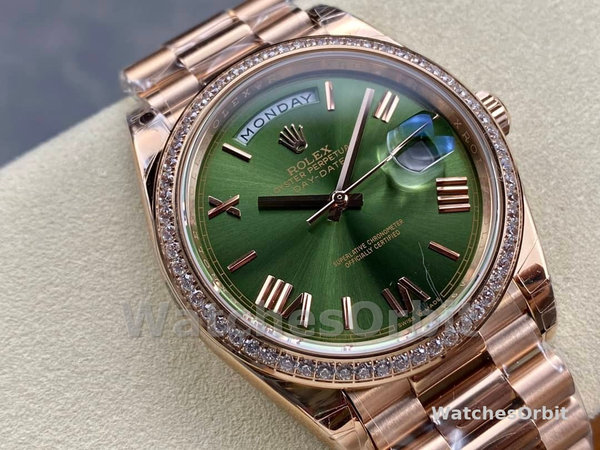 Replica Heren Rolex Day-Date-228345RBR 0011, 40mm, Olijfgroen Romeinse wijzerplaat, Diamanten ring