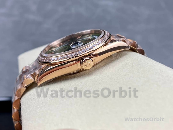Replica Heren Rolex Day-Date-228345RBR 0011, 40mm, Olijfgroen Romeinse wijzerplaat, Diamanten ring