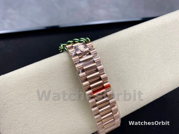 Replica Heren Rolex Day-Date-228345RBR 0011, 40mm, Olijfgroen Romeinse wijzerplaat, Diamanten ring