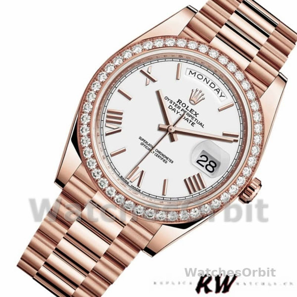 Replica Heren Rolex Day-Date-228345RBR, 40mm, Witte Romeinse Wijzerplaat, Diamanten Bezel