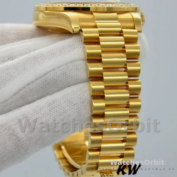 Replica Heren Rolex Day-Date-228348RBR, 40mm, Witte Romeinse Wijzerplaat, Diamanten Bezel