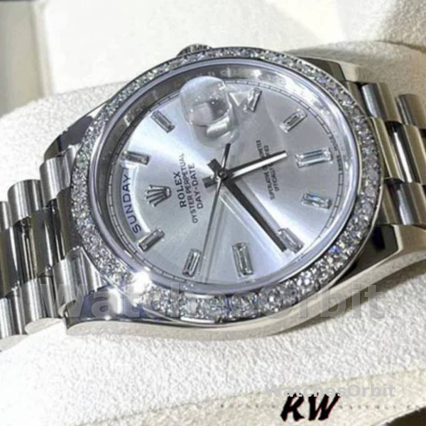 Replica Heren Rolex Day-Date-228349RBR, 40mm, Zilveren wijzerplaat, Diamanten ring