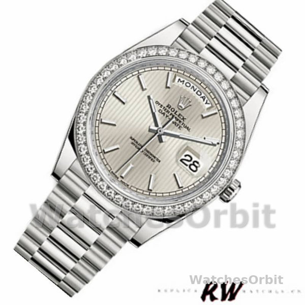 Replica Heren Rolex Day-Date-228349RBR, 40mm, Zilveren Streep Motief Wijzerplaat, Diamanten Ring