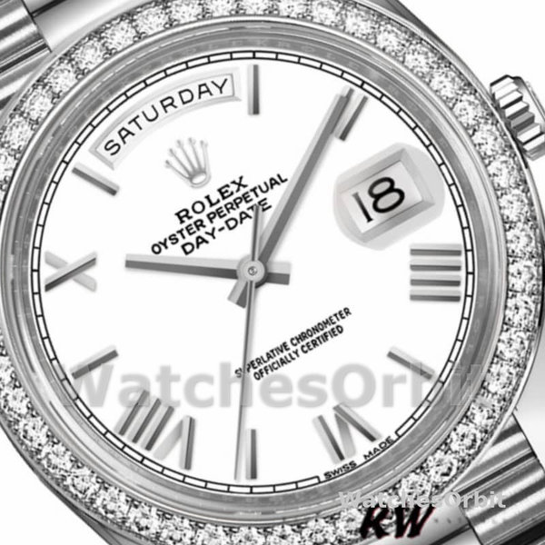 Replica Heren Rolex Day-Date-228349RBR, 40mm, Witte Romeinse Wijzerplaat, Diamanten Bezel