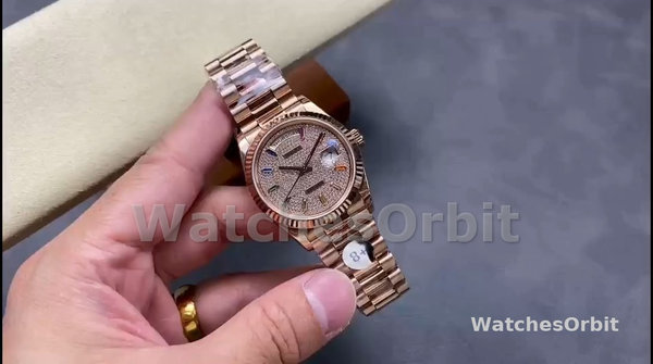 Replica Rolex Day Date 36-m128396TBR 0019 voor heren, diamanten ring, ijsblauwe Romeinse wijzerplaat