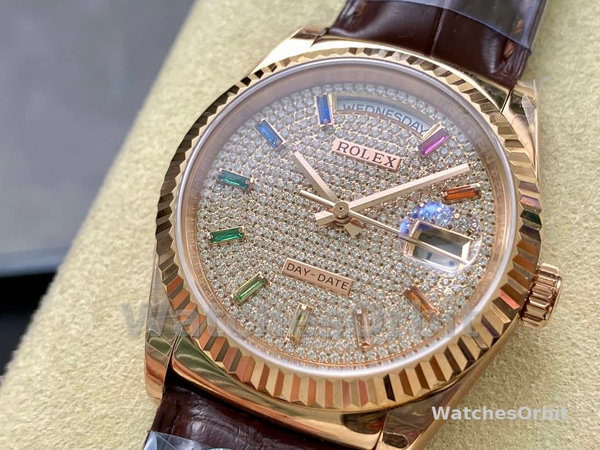 Replica Rolex Day Date 36-m128396TBR 0019 voor heren, diamanten ring, ijsblauwe Romeinse wijzerplaat