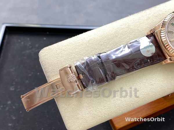 Replica Rolex Day Date 36-m128396TBR 0019 voor heren, diamanten ring, ijsblauwe Romeinse wijzerplaat