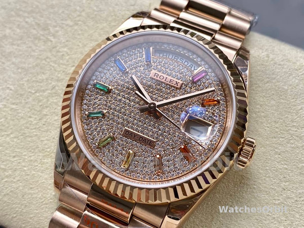 Replica Rolex Day Date 36-m128396TBR 0019 voor heren, diamanten ring, ijsblauwe Romeinse wijzerplaat