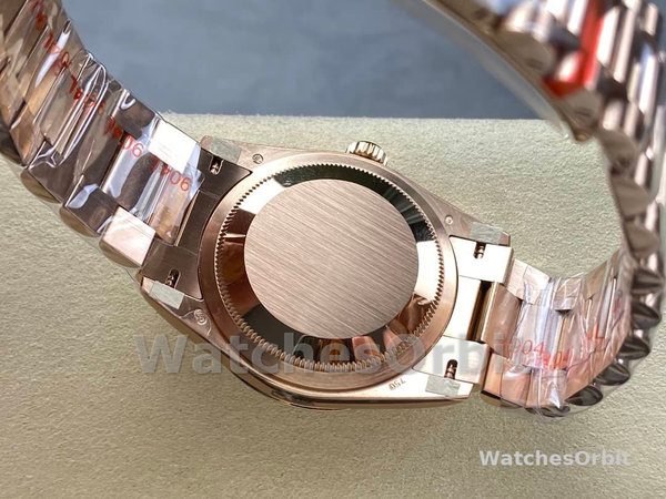 Replica Rolex Day Date 36-m128396TBR 0019 voor heren, diamanten ring, ijsblauwe Romeinse wijzerplaat