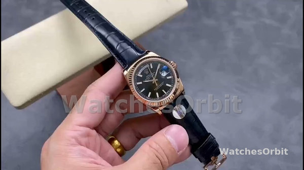 Replica Rolex Day Date 36-m128239 0069, oro bianco, quadrante blu con diamanti, blu