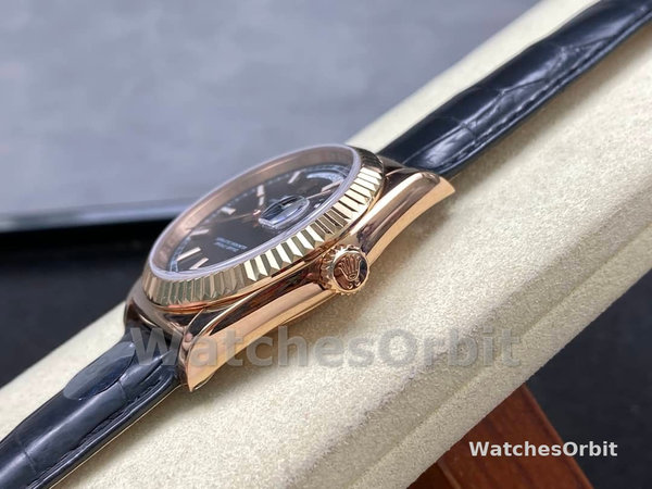 Replica Rolex Day Date 36-m128239 0069, oro bianco, quadrante blu con diamanti, blu