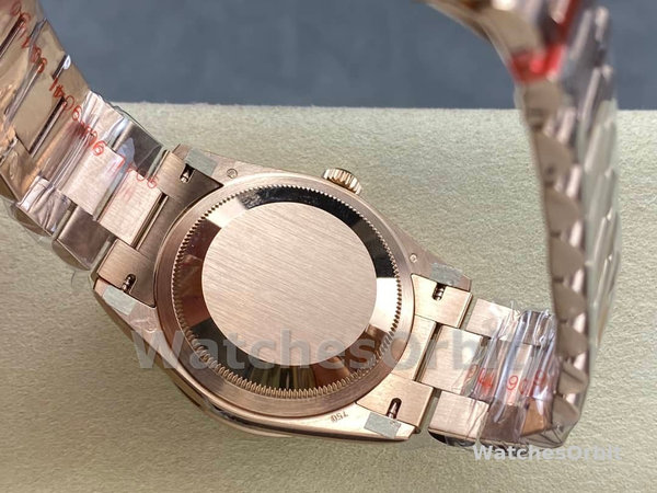 Replica Rolex Day Date 36-128236 0009 voor heren, geribbelde lunette, platina armband, ijsblauw