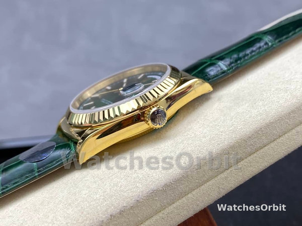 Replica Rolex Day Date 36-m128399TBR 0019, witgoud, diamanten ring, witte wijzerplaat