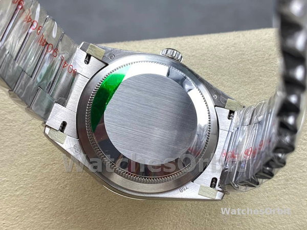 Replica Rolex Day Date 36-M128236 0020 voor heren, witgoud, blauwe ombre wijzerplaat