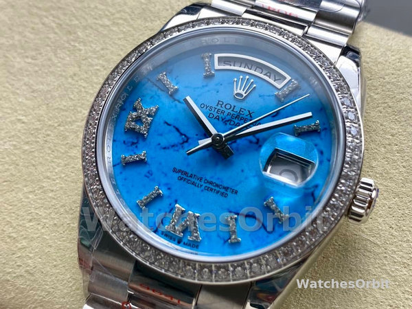 Replica Rolex Day Date 40-M228236 0024 voor heren, witgoud, blauwe ombre wijzerplaat