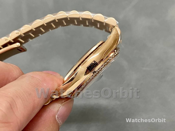 Replica Rolex Day-Date 36-m128345rbr 0064, oro rosa, quadrante romano con diamanti incastonati, lunetta di diamanti quadrante turchese