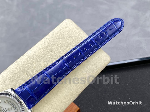 Replica Rolex Day Date 36-m128396TBR 0019 voor heren, diamanten ring, ijsblauwe Romeinse wijzerplaat
