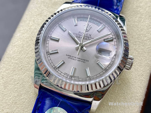 Replica Rolex Day Date 36-m128236 0017, platina, witte wijzerplaat, President armband, wit