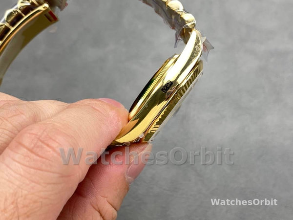 Replica Heren Rolex Submariner 40-16613T, 18K, Champagne Diamond Dial, Zwarte Bezel, Gold Champagne Dial