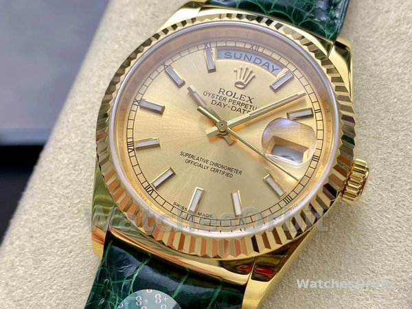 Replica Rolex Day Date 36-m128399TBR 0019, witgoud, diamanten ring, witte wijzerplaat