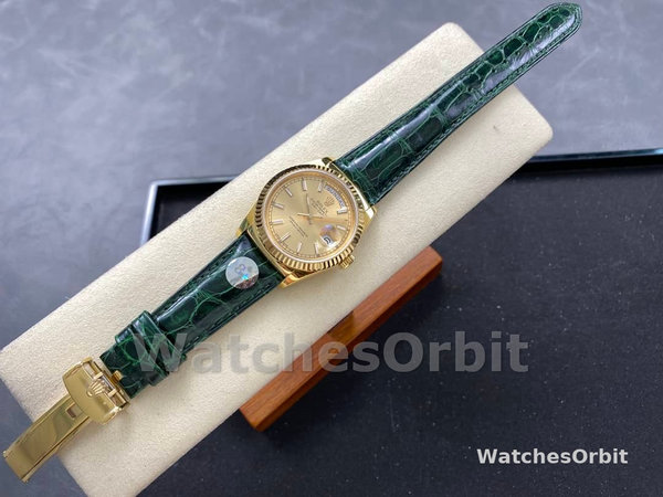 Replica Rolex Day Date 36-m128399TBR 0019, witgoud, diamanten ring, witte wijzerplaat